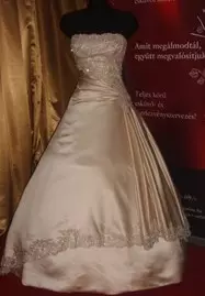 Maggie Sottero menyasszonyi ruha 01